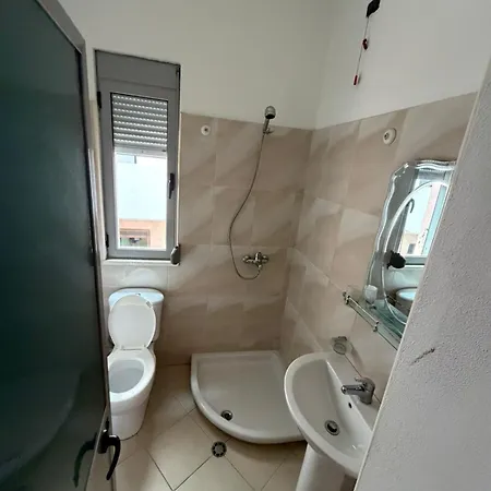 Otel Emanuele Shëngjin